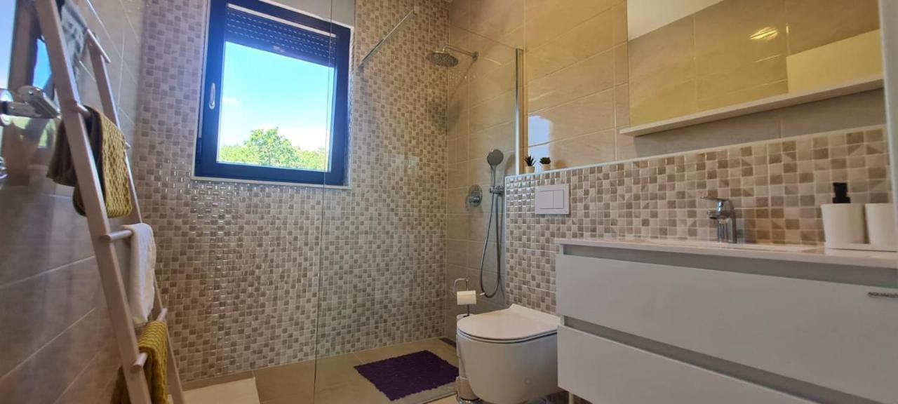 Apartmani Mariosa Vrbnik Kültér fotó