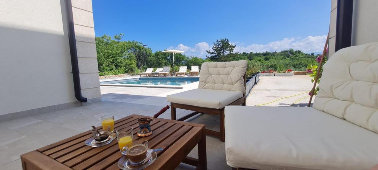 Apartmani Mariosa Vrbnik Kültér fotó